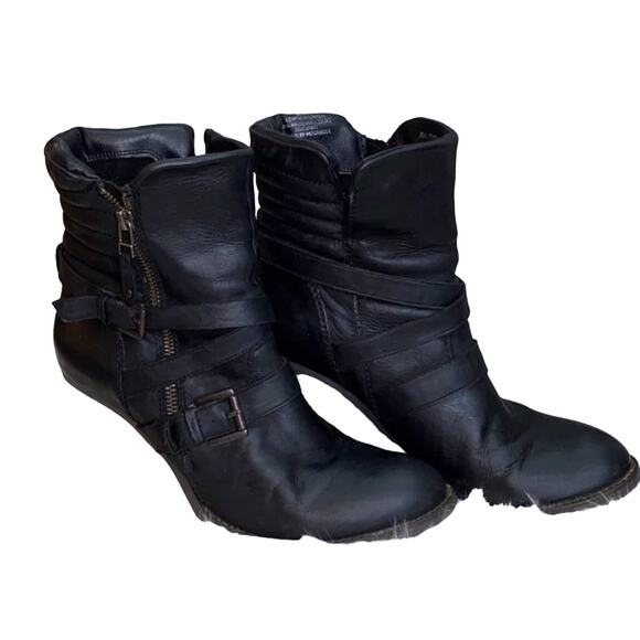 Steve Madden Black Leather Moto Raleigh Heeled Boo - Picture 1 of 7